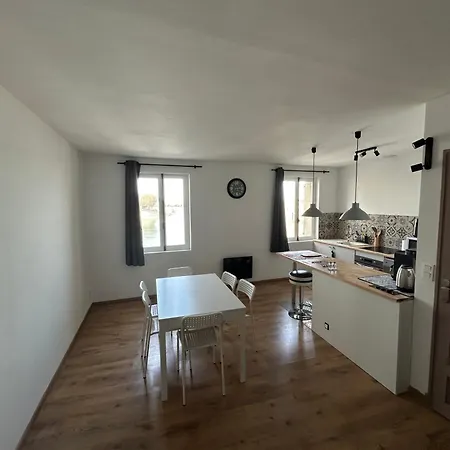 La Vue Du Rhone Apartment